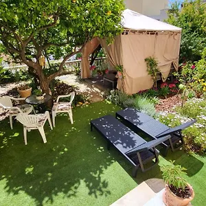 Super Flat, Garden. Bnbrickeys Mónaco