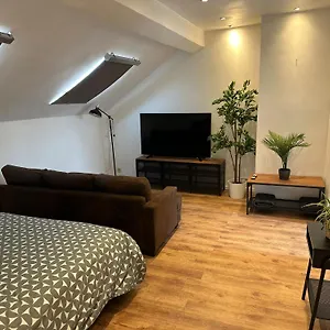Immeuble Au Coeur De : Vivez L'experience Unique De La Rue Verbist Bruselas