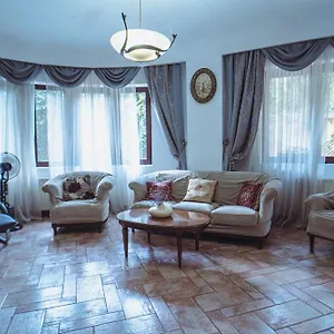 https://luxuria-central-villa-030167.bucharesthotelsnow.com