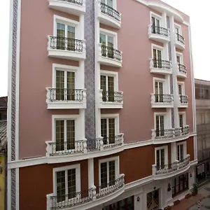 Maywood Provincia di Istanbul