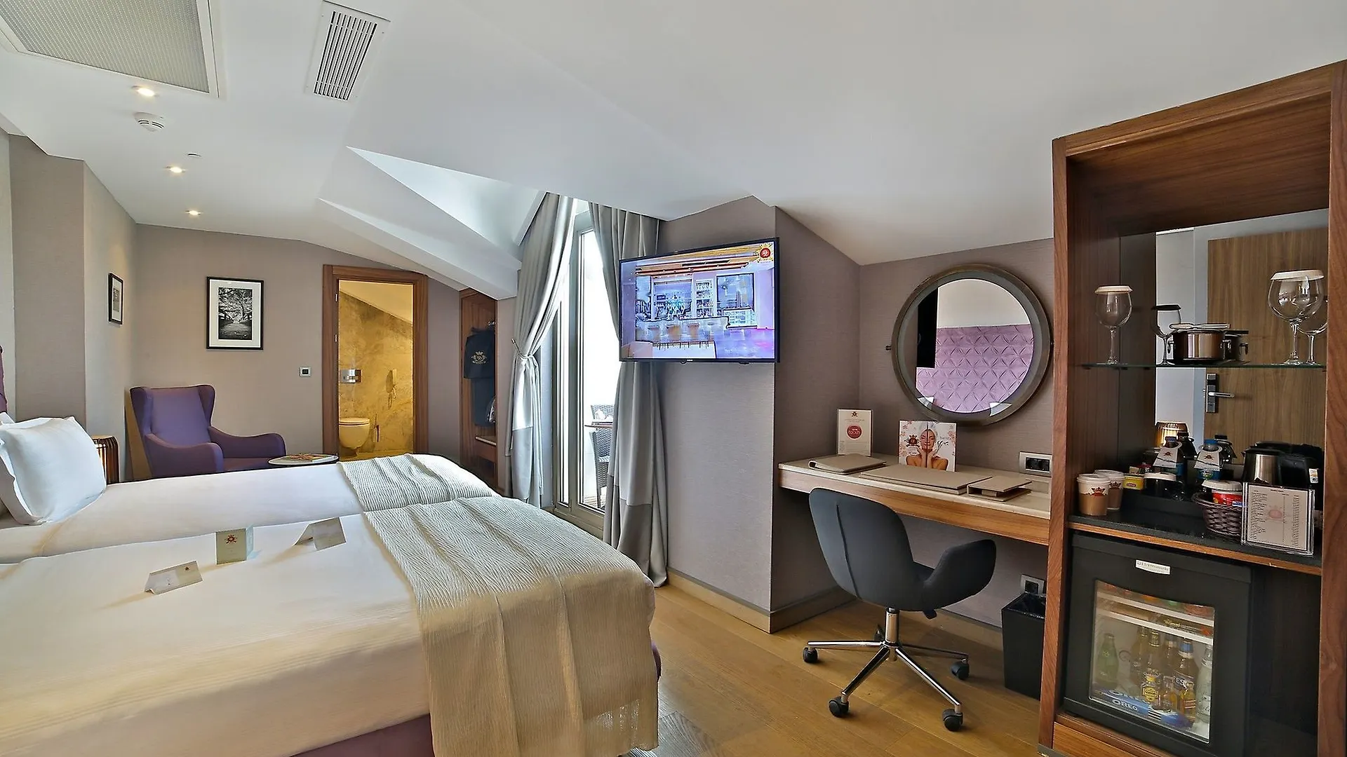 Dosso Dossi Hotels & Spa Downtown Istanbul 5*,  Turcia